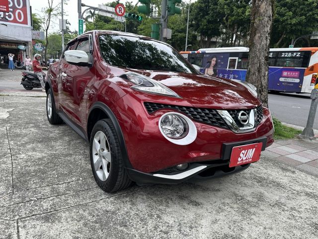 紅白雙色版 循跡防滑 I-KEY免鑰匙啟動 恆溫 Auto自動感應頭燈 全程原廠保養 僅跑四萬媲美新車! 內容有詳細照片  第2張相片