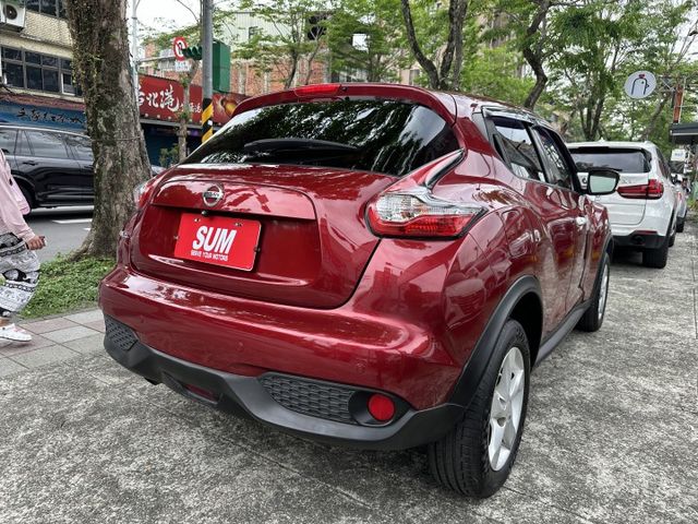 紅白雙色版 循跡防滑 I-KEY免鑰匙啟動 恆溫 Auto自動感應頭燈 全程原廠保養 僅跑四萬媲美新車! 內容有詳細照片  第3張相片
