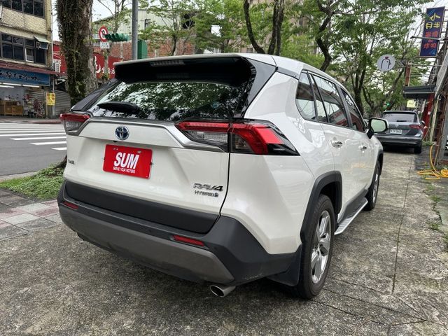 油電旗艦Hybrid 全程原廠保養 360度環景系統 Acc自動跟車Lv.2 電動椅 電尾門 內容有詳細照片  第3張相片