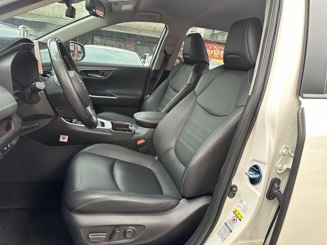 油電旗艦Hybrid 全程原廠保養 360度環景系統 Acc自動跟車Lv.2 電動椅 電尾門 內容有詳細照片  第6張相片