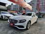 E200五門 總代理 數位儀表 天窗 雙電動椅 電動尾門 盲點偵測 Carplay 內容有詳細照片  第1張縮圖