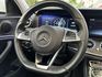 E200五門 總代理 數位儀表 天窗 雙電動椅 電動尾門 盲點偵測 Carplay 內容有詳細照片  第17張縮圖