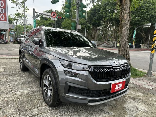 KODIAQ 1.5TSI 七人座 小改款 ACC跟車 LED大燈 CARPLAY 360環景 原廠保固 內容有詳細照片  第3張相片