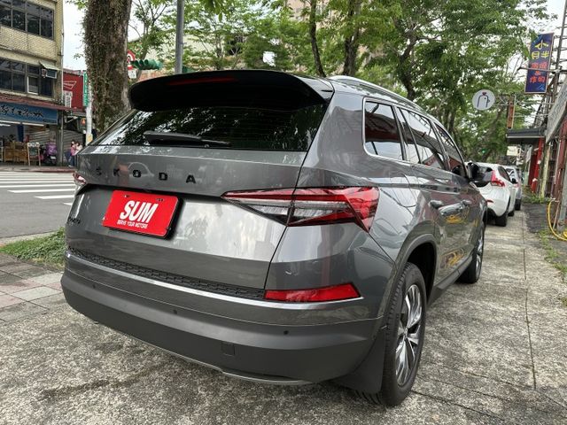 KODIAQ 1.5TSI 七人座 小改款 ACC跟車 LED大燈 CARPLAY 360環景 原廠保固 內容有詳細照片  第4張相片