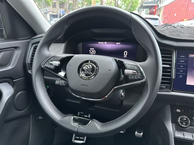KODIAQ 1.5TSI 七人座 小改款 ACC跟車 LED大燈 CARPLAY 360環景 原廠保固 內容有詳細照片  第15張相片