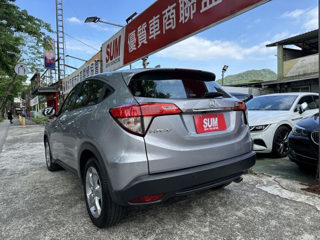 小改款!VTI-S 換檔撥片 循跡防滑 LED日行燈 電子手剎車 Auto hold Auto感應頭燈 內容有詳細照片  第4張相片
