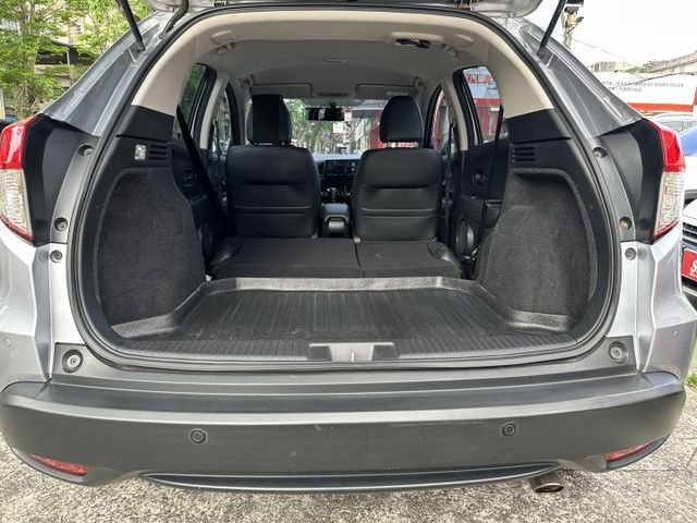 小改款!VTI-S 換檔撥片 循跡防滑 LED日行燈 電子手剎車 Auto hold Auto感應頭燈 內容有詳細照片  第18張相片