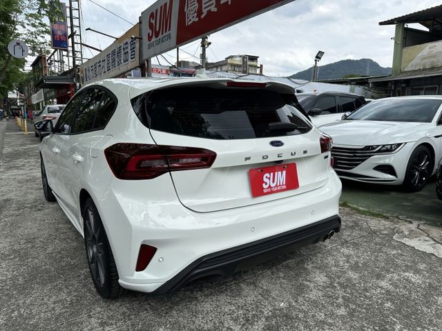 小改款Mk4.5 ST-Line Vignale 13.2吋車用影音 SYNC 4系統 僅跑八千! 與德同規 先搶先贏  第4張相片