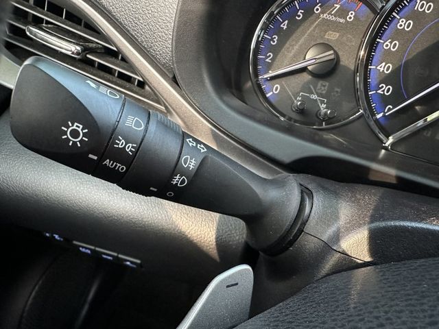 最頂級S版! 循跡防滑 7安 CarPlay i-key Auto感應頭燈 抬顯 全程原廠保養 稀有黑色 內容有詳細照片  第19張相片