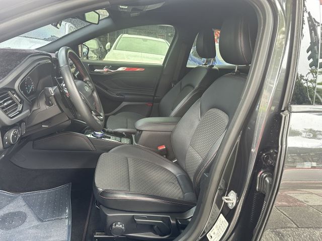 最頂級ST-line Acc跟車Lv.2 Hud抬頭顯示 CarPlay 後座出風口 盲點偵測 雙區恆溫 內容有詳細照片  第8張相片