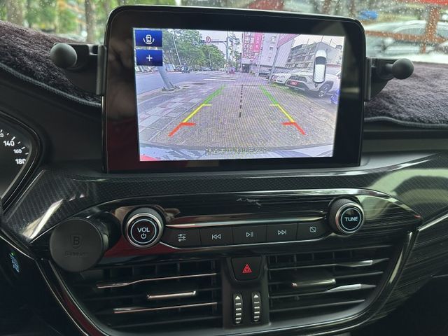 最頂級ST-line Acc跟車Lv.2 Hud抬頭顯示 CarPlay 後座出風口 盲點偵測 雙區恆溫 內容有詳細照片  第18張相片