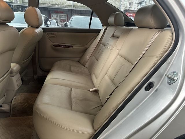 Auto感應頭燈 HID頭燈 天窗 恆溫 電動摺疊後視鏡 胎壓偵測  ABS系統 一車傳三代系列代步車 內容有詳細照片!  第12張相片