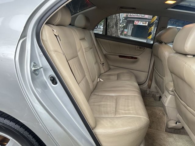 Auto感應頭燈 HID頭燈 天窗 恆溫 電動摺疊後視鏡 胎壓偵測  ABS系統 一車傳三代系列代步車 內容有詳細照片!  第13張相片