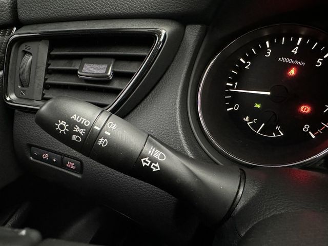 日行燈 7安 循跡防滑 雙區恆溫 後座出風口  Auto感應頭燈 全程原廠保養 僅跑三萬! 後座64分離 內有多張照片  第18張相片