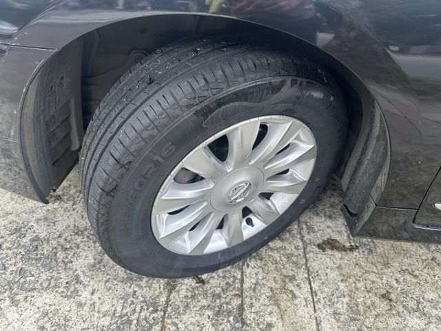I-KEY 雙區恆溫 後座出風口 Auto感應頭燈 Led尾燈 定速巡航 全程原廠保養! 內容有詳細照片  第5張相片