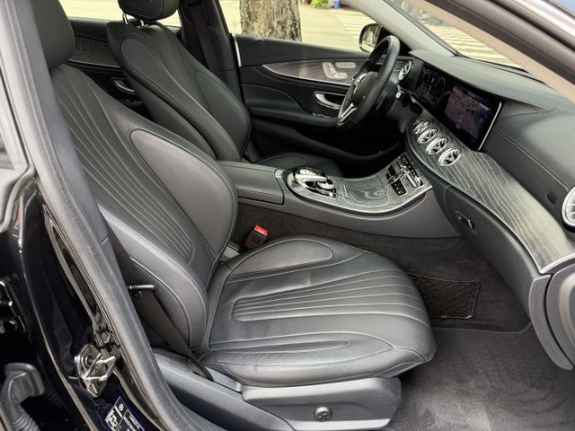 19年 新車400萬 2.0輕油電 299匹馬力 AMG GT63套件 總代理  省油省稅又會跑 6秒100  第9張相片