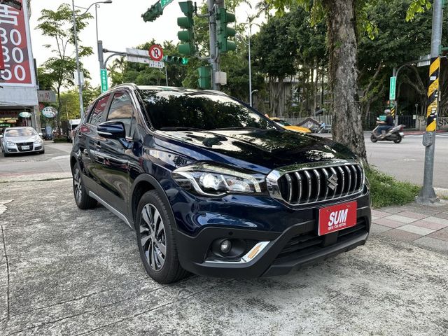 1.4渦輪 LED頭燈 防滑 六安 IKEY CARPLAY 超級滿配  第2張相片