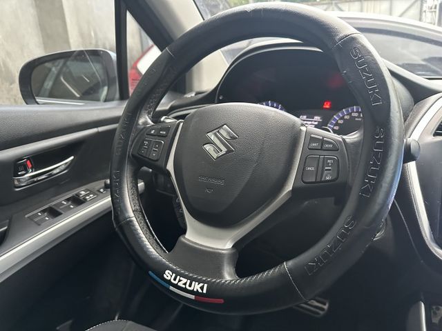 1.4渦輪 LED頭燈 防滑 六安 IKEY CARPLAY 超級滿配  第13張相片