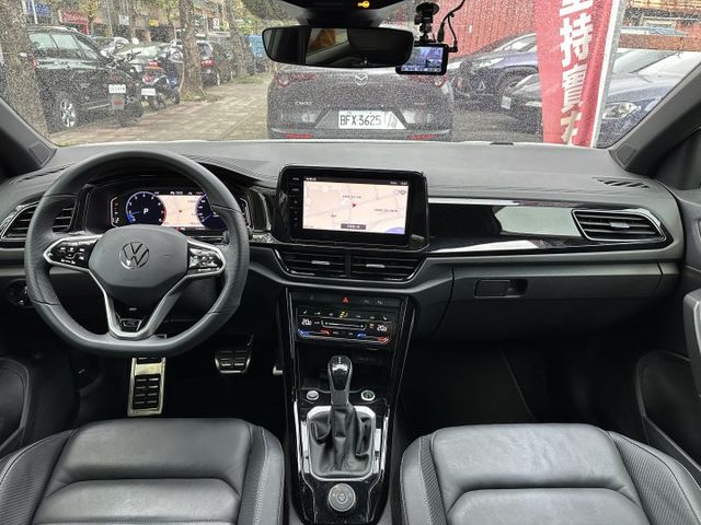 新車保固中 RLine performance 專屬R套件 小改款 超級滿配  第17張相片