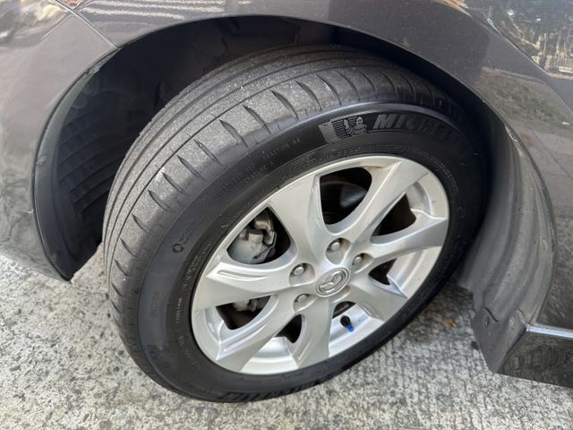 最頂級 天窗 IKEY HID頭燈 換檔快撥 全車原鈑件 代步好選擇  第8張相片