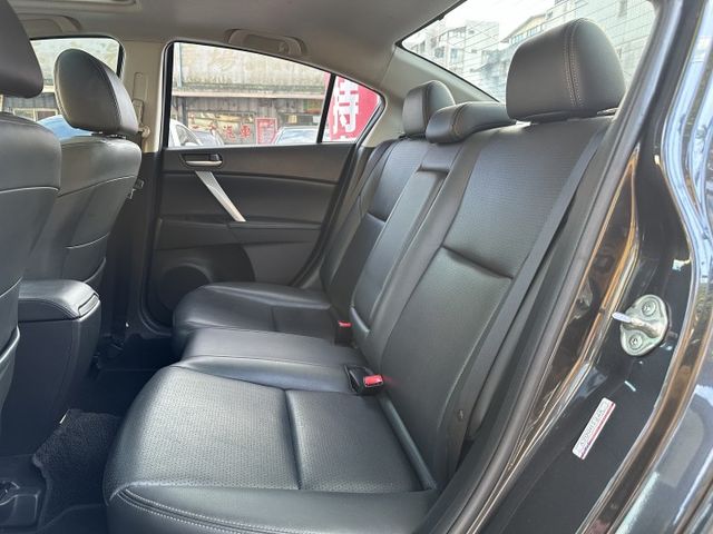 最頂級 天窗 IKEY HID頭燈 換檔快撥 全車原鈑件 代步好選擇  第11張相片