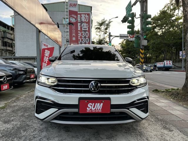 小改款 七人座 最頂級 原廠保固至2027/12/24 原廠大保養已做有功單 全車原鈑件 保證超值  第3張相片