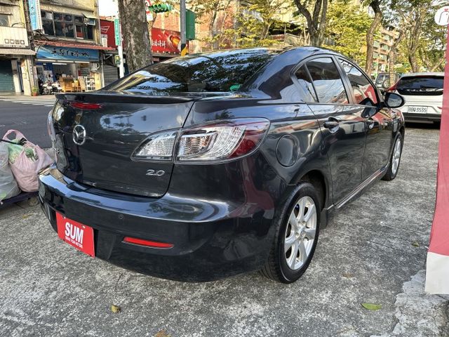 定速 恆溫 IKEY 天窗 HID 冷氣冷 底盤安靜 代步車好選擇  第3張相片