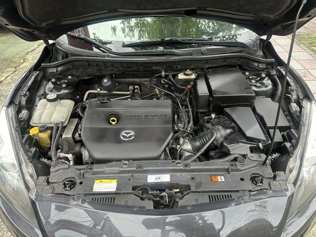 定速 恆溫 IKEY 天窗 HID 冷氣冷 底盤安靜 代步車好選擇  第7張相片