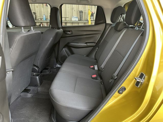 1.2油電新引擎! ACC跟車 盲點偵測 360度全車環景系統 全程原廠保養 僅跑四萬! 內容有詳細照片  第7張相片