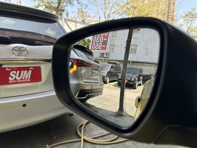 1.2油電新引擎! ACC跟車 盲點偵測 360度全車環景系統 全程原廠保養 僅跑四萬! 內容有詳細照片  第10張相片