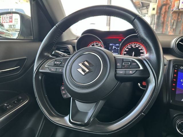 1.2油電新引擎! ACC跟車 盲點偵測 360度全車環景系統 全程原廠保養 僅跑四萬! 內容有詳細照片  第13張相片