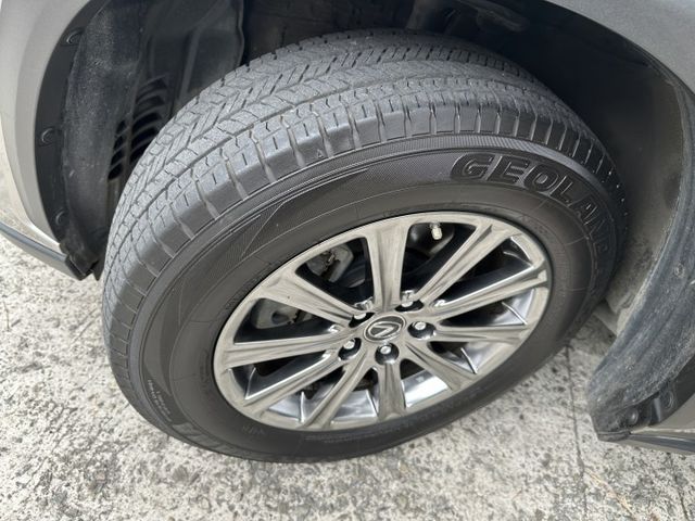 菁英版僅跑五萬! ACC跟車 I-KEY 冷熱座椅 後座出風口 內容有詳細照片  第8張相片