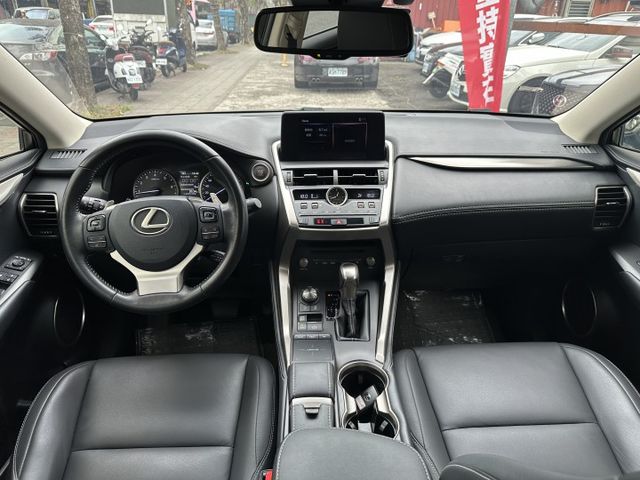 菁英版僅跑五萬! ACC跟車 I-KEY 冷熱座椅 後座出風口 內容有詳細照片  第13張相片