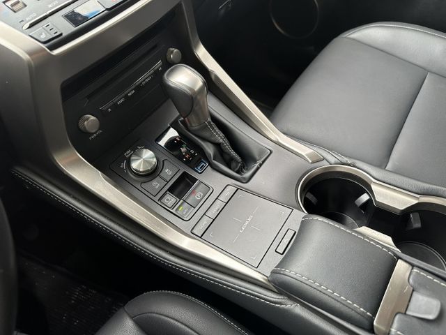 菁英版僅跑五萬! ACC跟車 I-KEY 冷熱座椅 後座出風口 內容有詳細照片  第16張相片