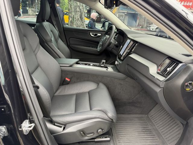 選配原廠延長保固至2029年 升級VOLVO專用HEICO鋁圈卡鉗 買到賺到  第17張相片