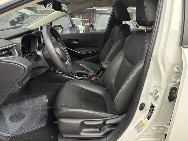 旗艦款! 數位儀表 盲點偵測 ACC跟車 原鈑件原廠保養 內容有詳細照片  第8張相片