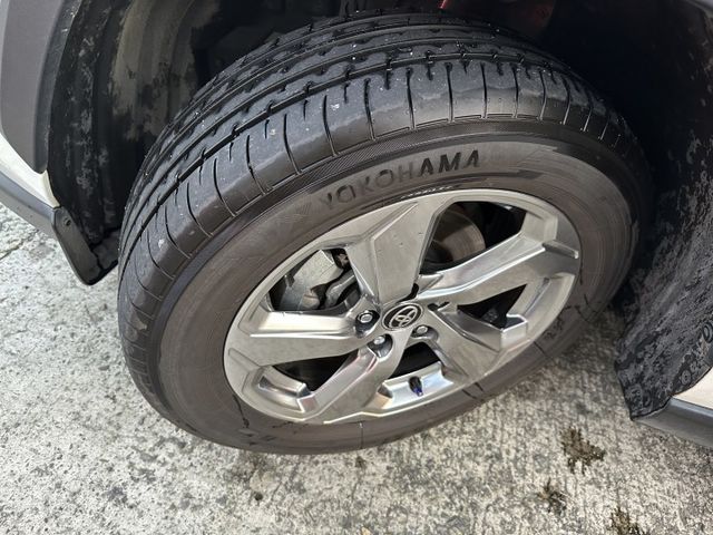 旗艦版! ACC跟車 電動椅 電尾門 CarPlay 360度全車環景 全程原廠保養 內容有詳細照片  第5張相片