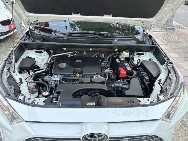 旗艦版! ACC跟車 電動椅 電尾門 CarPlay 360度全車環景 全程原廠保養 內容有詳細照片  第6張相片