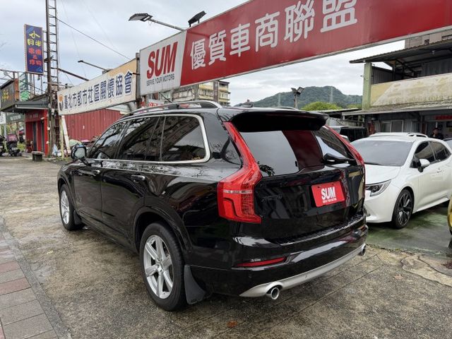 D5 7人座 原廠保養 原鈑件 省油省稅又有力  第3張相片