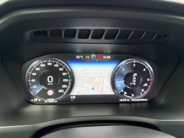 D5 7人座 原廠保養 原鈑件 省油省稅又有力  第5張相片