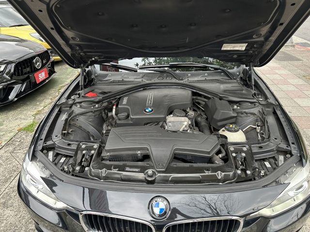 總代理 F30 320I SPORT版 雙區恆溫 後座出風口 快撥換檔 僅跑12萬  內容有詳細照片  第6張相片