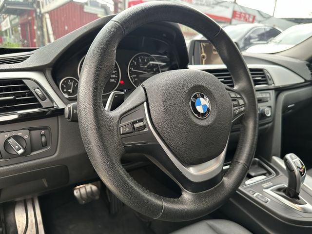 總代理 F30 320I SPORT版 雙區恆溫 後座出風口 快撥換檔 僅跑12萬  內容有詳細照片  第12張相片