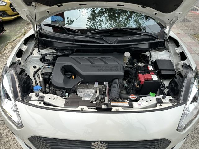 三缸渦輪增壓1.0Turbo i-key 恆溫 Auto感應頭燈 定速巡航 全程原廠保養 內容有詳細照片  第5張相片