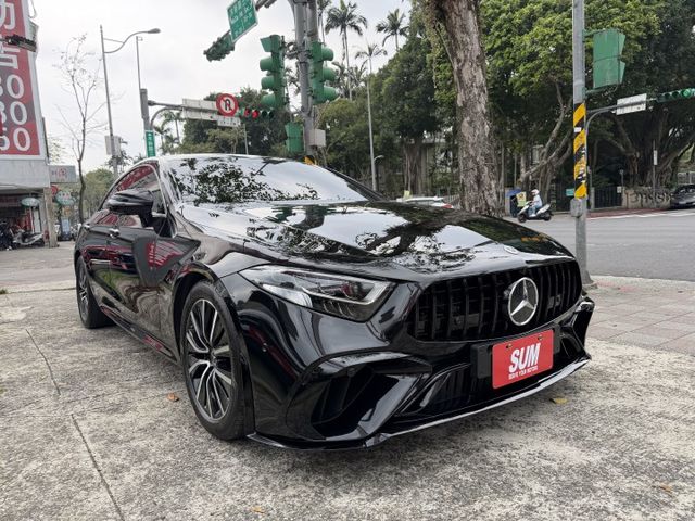 19年 新車400萬 2.0輕油電 299匹馬力 AMG GT63套件 總代理  省油省稅又會跑 6秒100  第3張相片