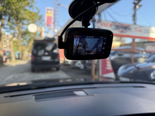 經典直六 總代理 極品跑少 環景影像 HID 天窗 電動椅 超美車況  第13張相片