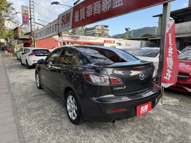 最頂級 天窗 IKEY HID頭燈 換檔快撥 全車原鈑件 代步好選擇  第2張相片
