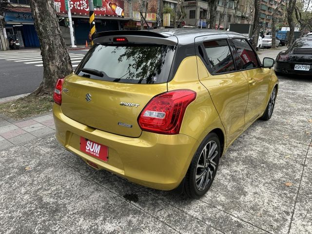1.2油電新引擎! ACC跟車 盲點偵測 360度全車環景系統 全程原廠保養 僅跑四萬! 內容有詳細照片  第3張相片