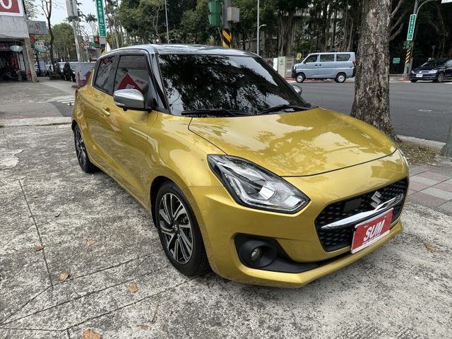 1.2油電新引擎! ACC跟車 盲點偵測 360度全車環景系統 全程原廠保養 僅跑四萬! 內容有詳細照片  第4張相片