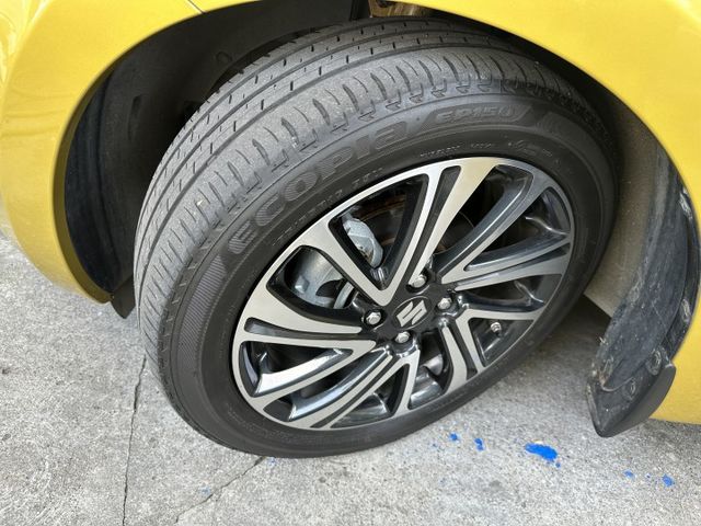 1.2油電新引擎! ACC跟車 盲點偵測 360度全車環景系統 全程原廠保養 僅跑四萬! 內容有詳細照片  第8張相片