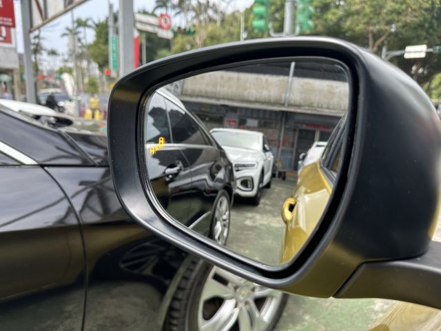 1.2油電新引擎! ACC跟車 盲點偵測 360度全車環景系統 全程原廠保養 僅跑四萬! 內容有詳細照片  第20張相片